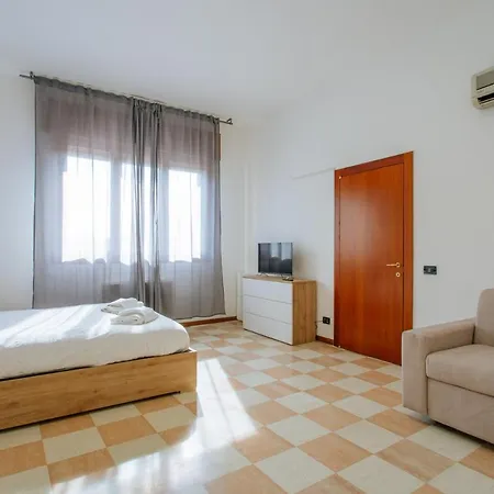 Yourbanflat Ciak 2 아파트 *